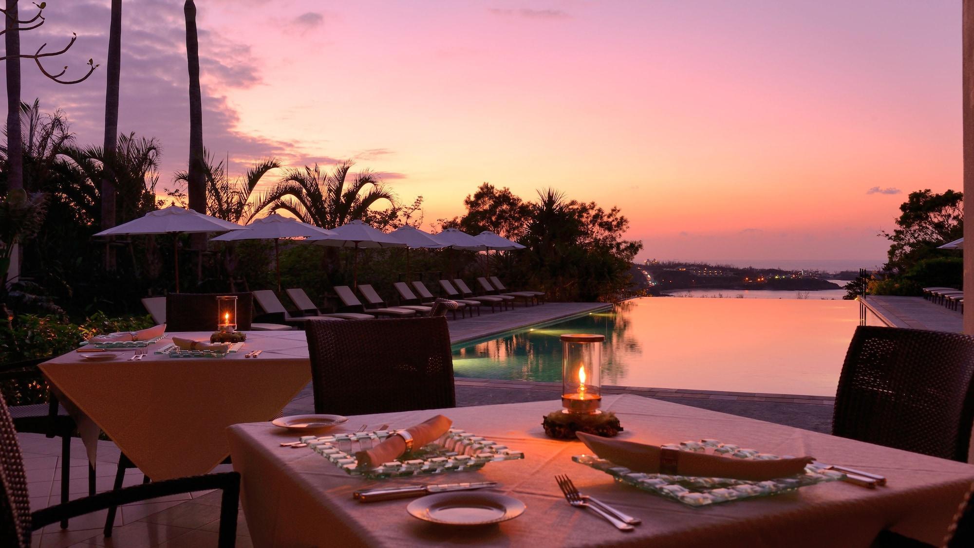 Hotel The Atta Terrace Club Towers (Adults Only) Onna Esterno foto